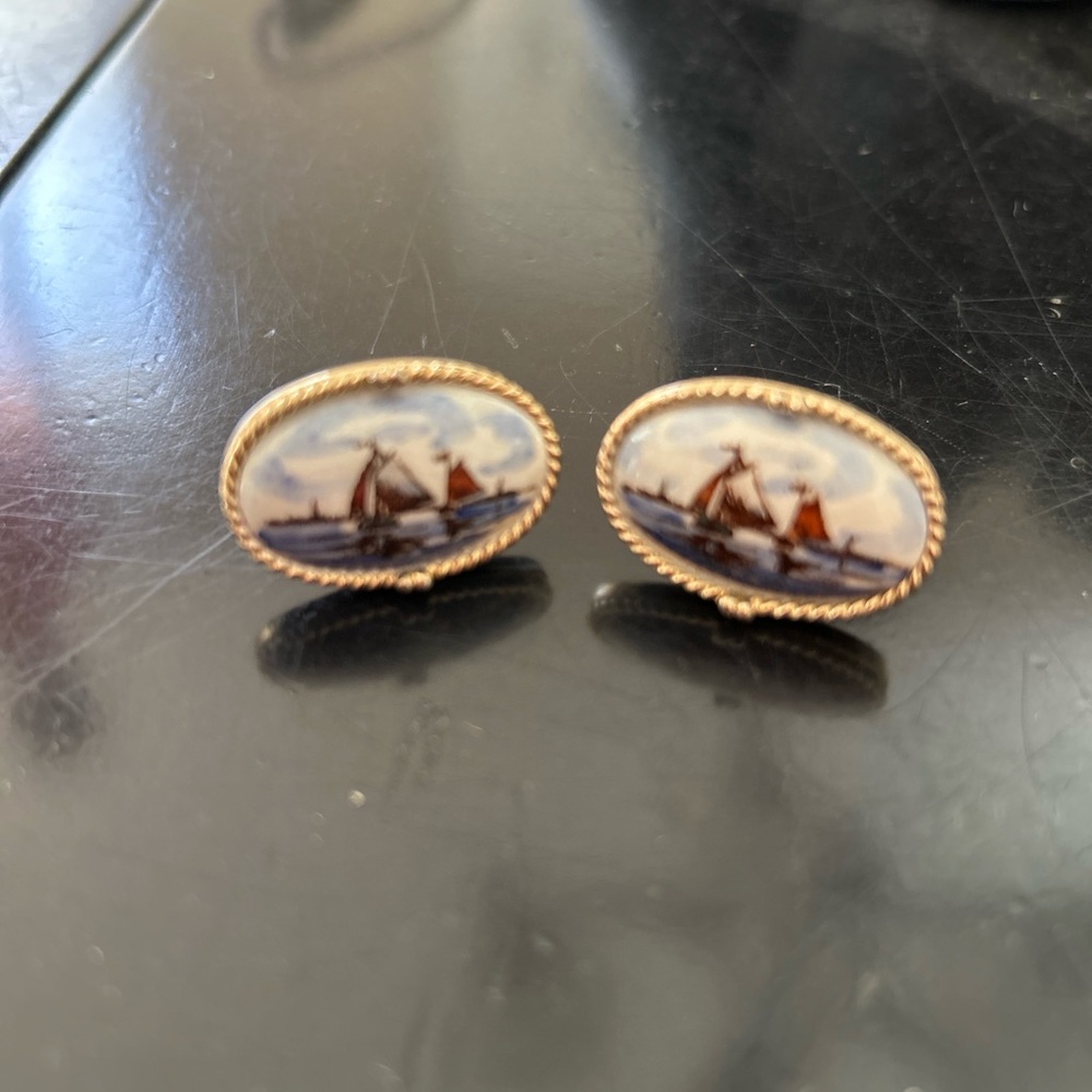 Vintage Nautical Ship Scene Cufflinks – Gold Tone Oval Enamel
